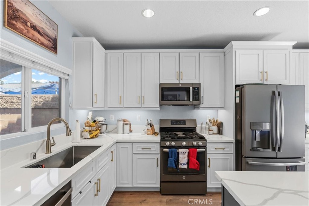 4939 Plumtree Court Riverside, CA 92504 - Photo 11 of 40
