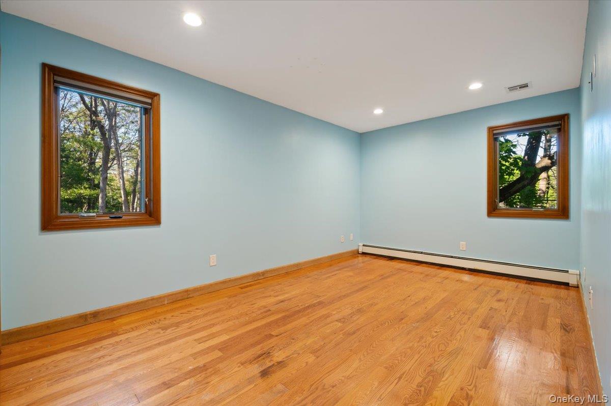 151 Seaman Neck Road Dix Hills, NY 11746 - Photo 25 of 35