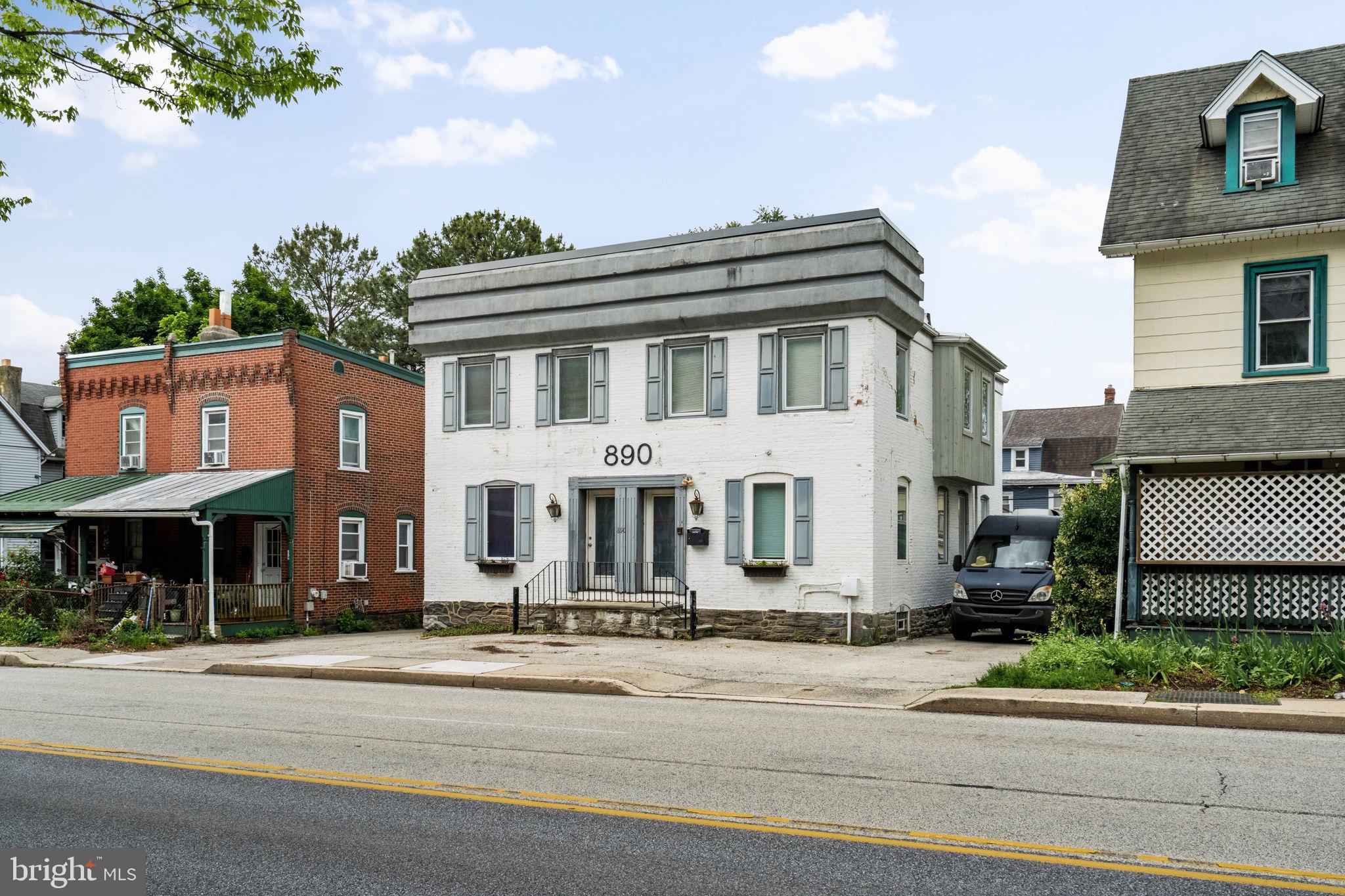 890-892 County Line Road, Unit 892 Bryn Mawr, PA 19010 - Photo 2 of 6
