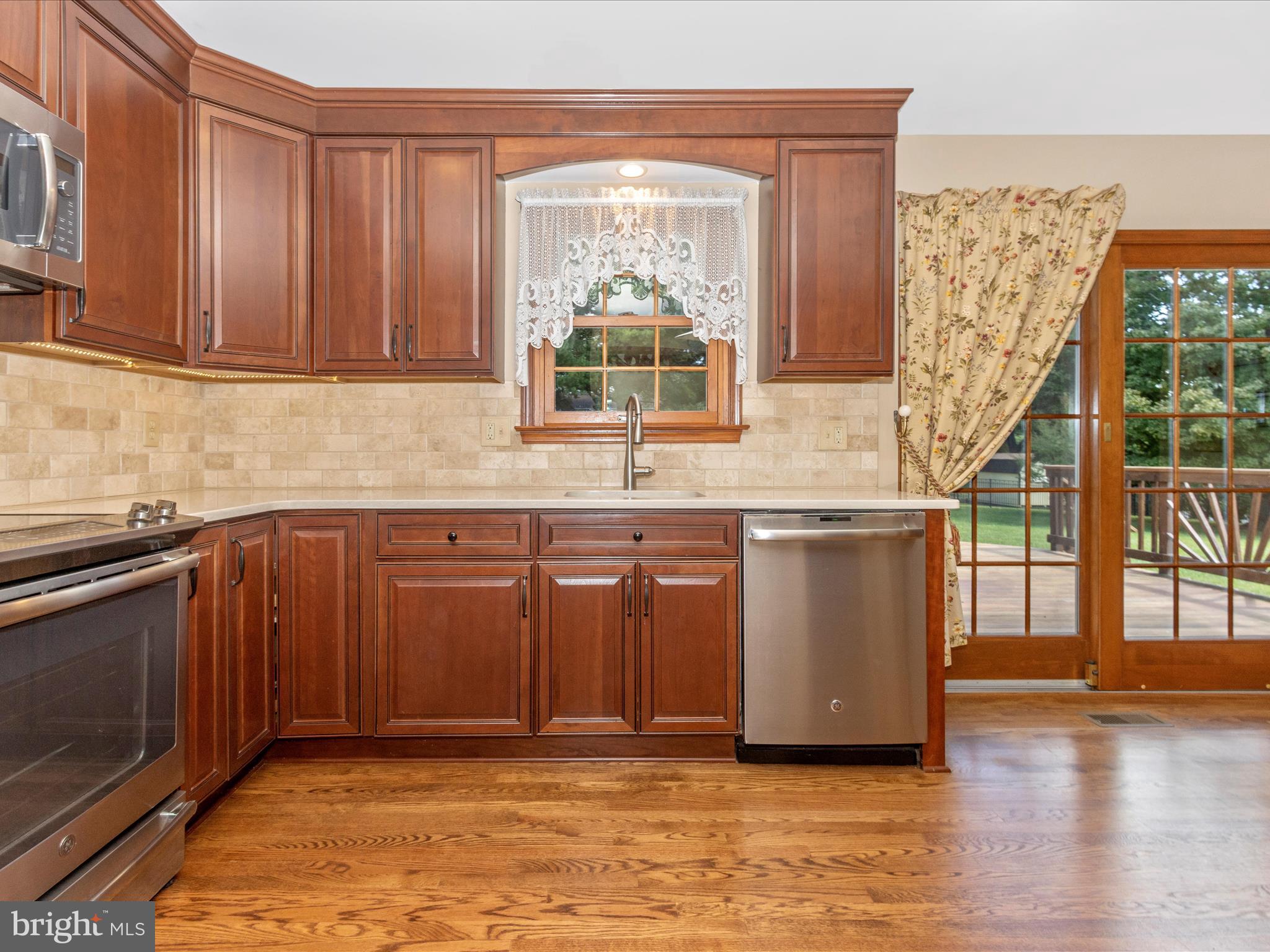 4085 Sharp Road Glenelg, MD 21737 - Photo 17 of 52 Kitchen