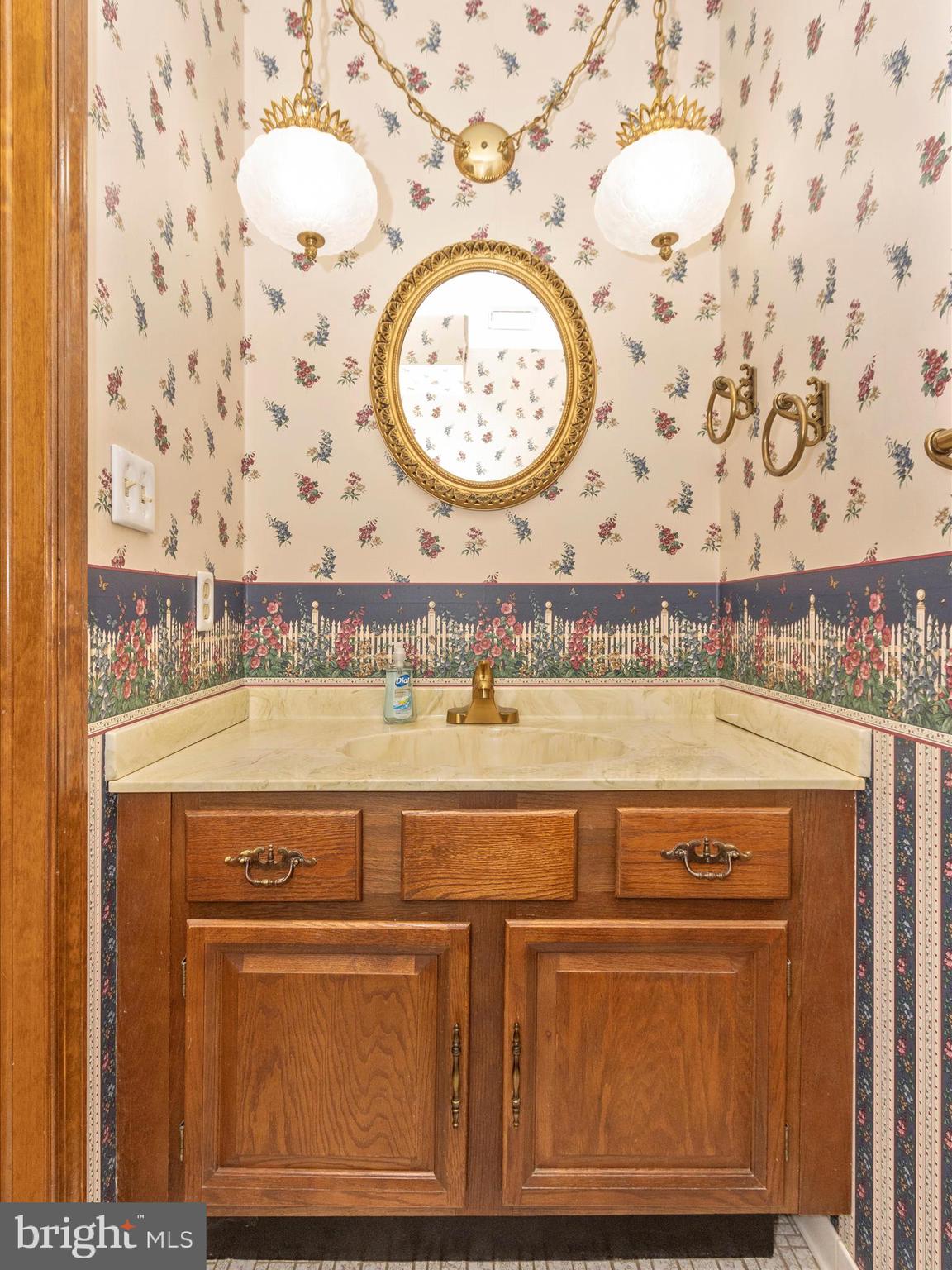 4085 Sharp Road Glenelg, MD 21737 - Photo 18 of 52 Powder Room