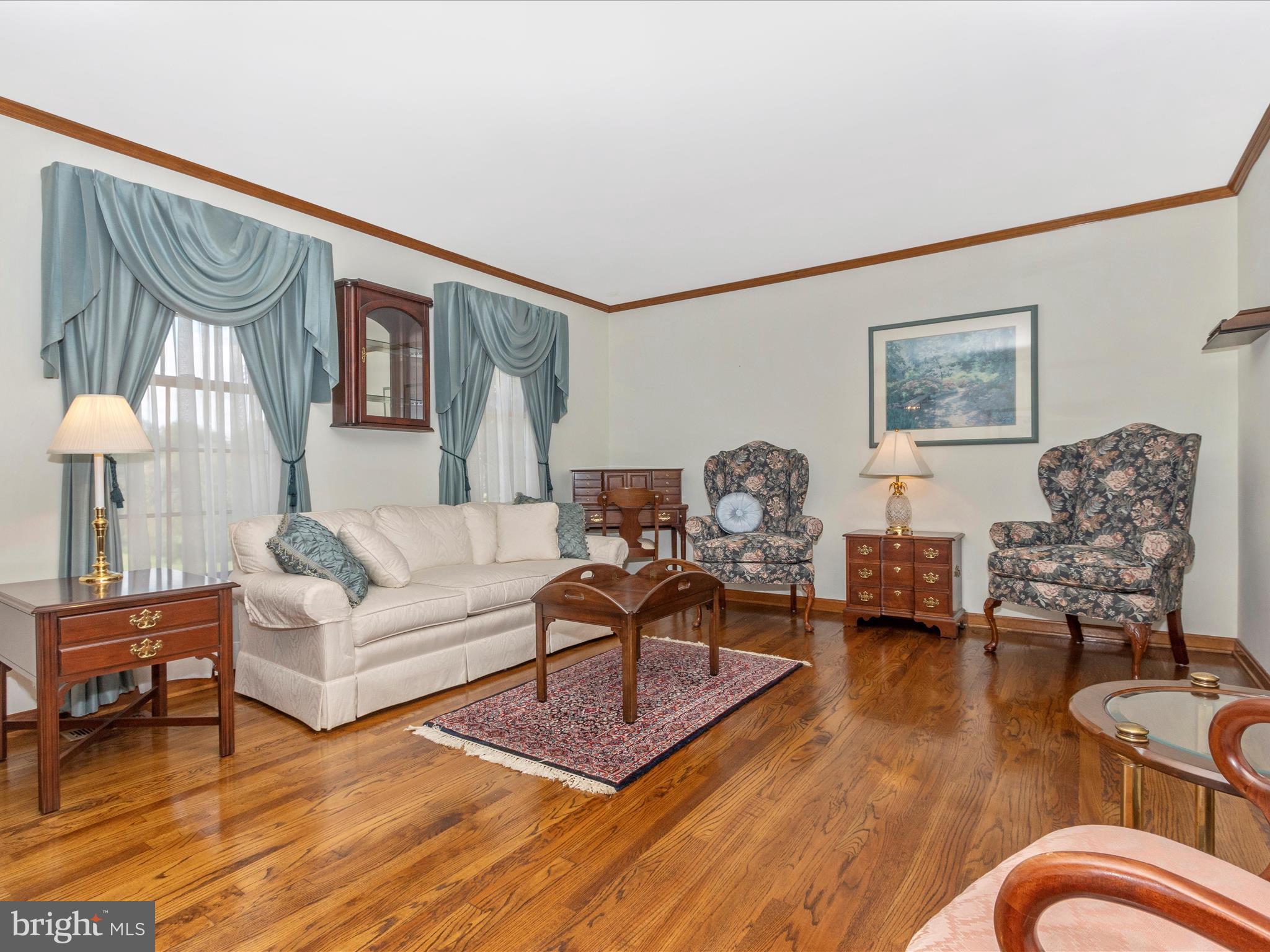 4085 Sharp Road Glenelg, MD 21737 - Photo 7 of 52 Living Room