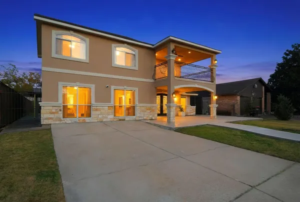 $2,300 | 10518 Pleasanton Drive, Houston, TX 77038