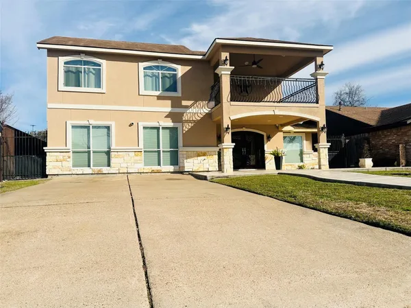 $2,300 | 10518 Pleasanton Drive, Houston, TX 77038