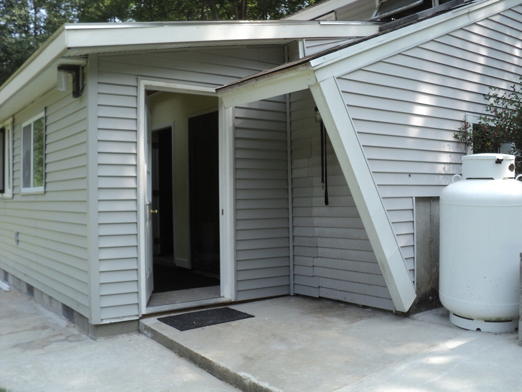 461 Warren Wright Road Belchertown, MA 01007 - Photo 6 of 16
