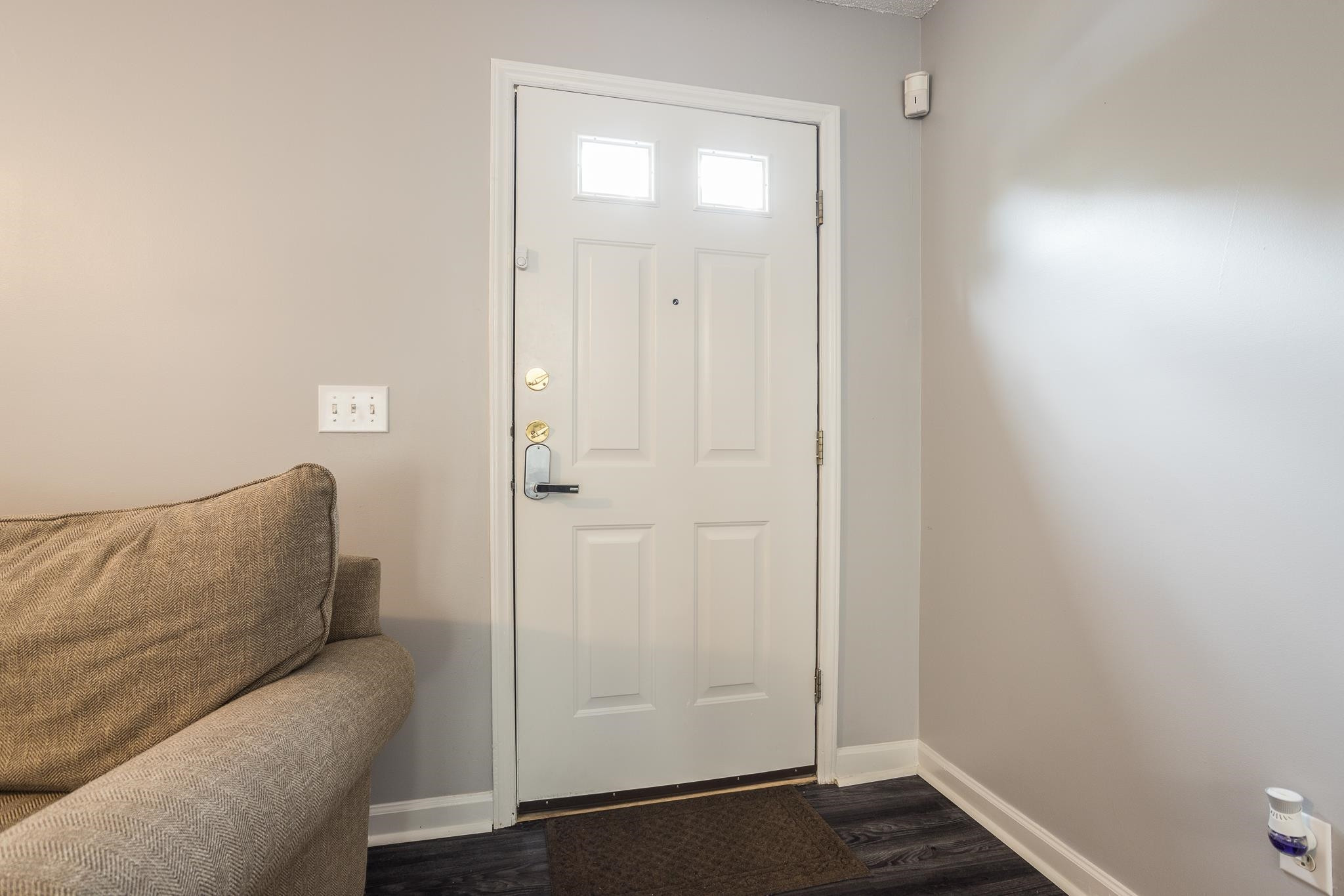 5637 Fieldcross Court Raleigh, NC 27610 - Photo 3 of 29 Entry