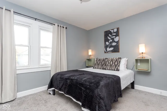 $304,900 | 1524 South East Street, Indianapolis, IN 46225