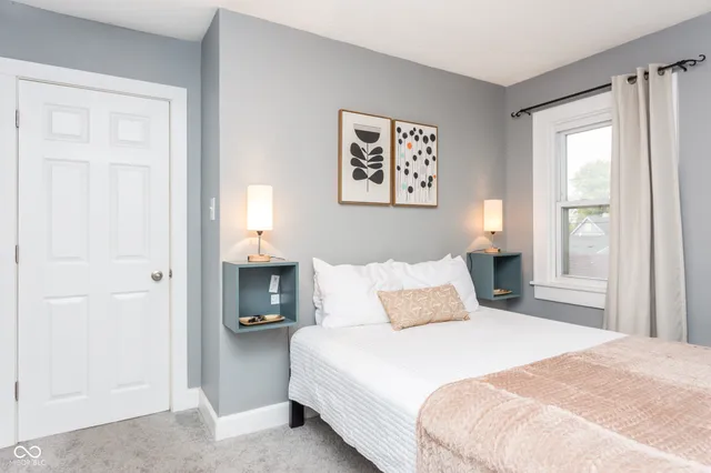 $304,900 | 1524 South East Street, Indianapolis, IN 46225