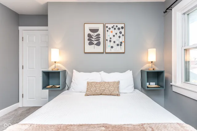 $304,900 | 1524 South East Street, Indianapolis, IN 46225