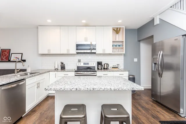 $304,900 | 1524 South East Street, Indianapolis, IN 46225