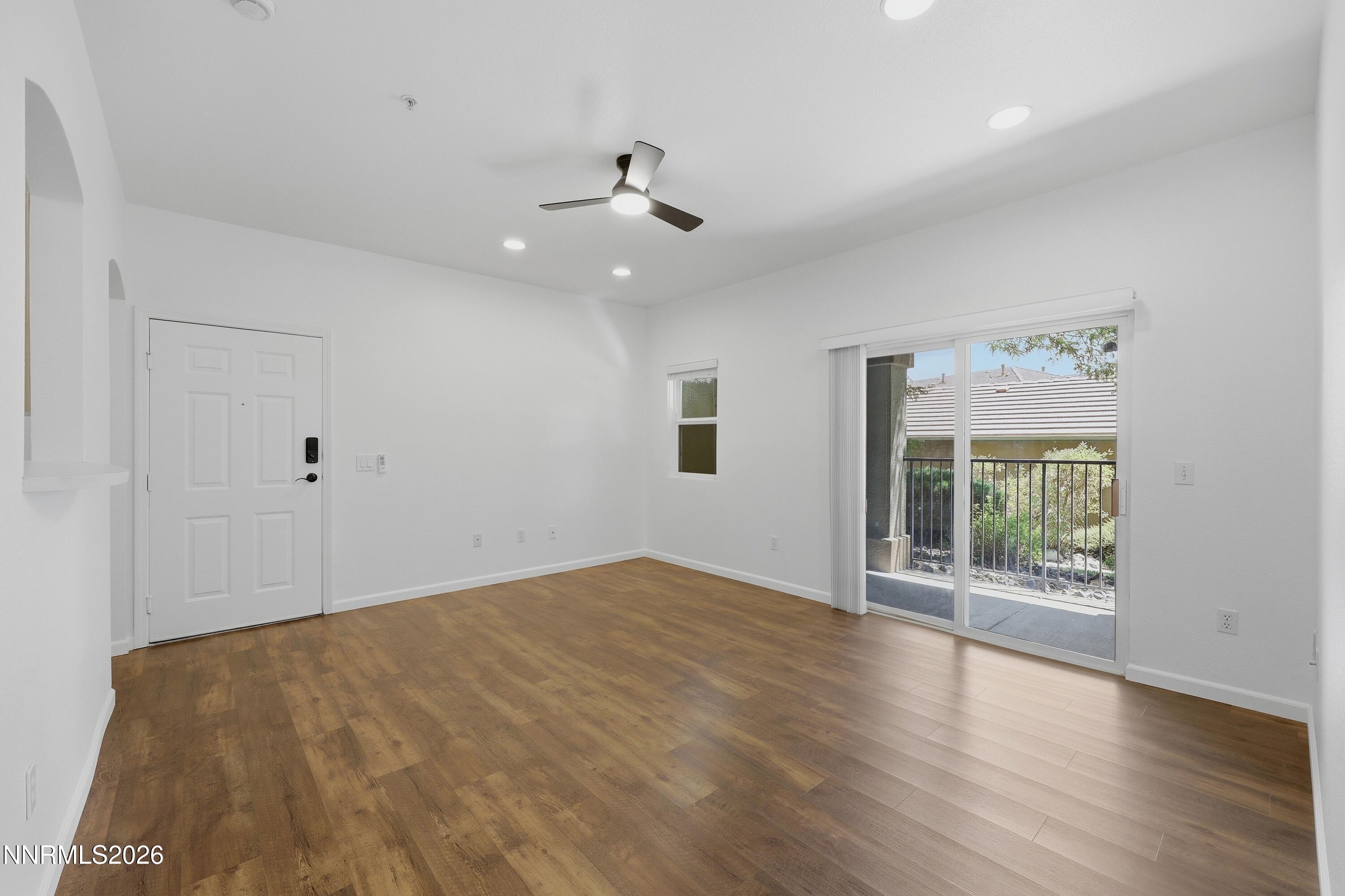 6850 Sharlands Avenue, Unit T# 1118 Reno, NV 89523 - Photo 4 of 27 7_6850_sharlands_ave_unit_1118_006