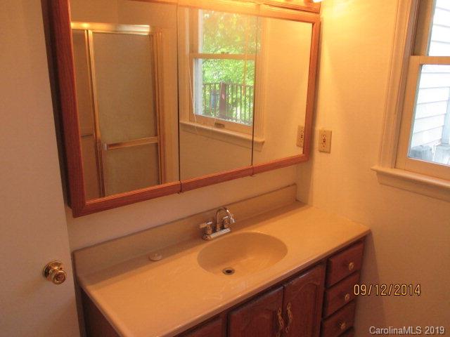 129 Old Morganton Road Marion, NC 28752 - Photo 8 of 43 Gallery Image 8