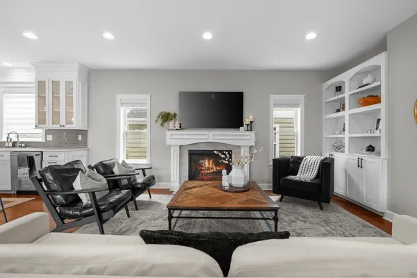 $923,000 | 819 Irving Avenue, Royal Oak, MI 48067