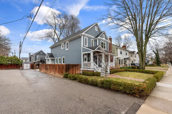 $995,000 | 819 Irving Avenue, Royal Oak, MI 48067