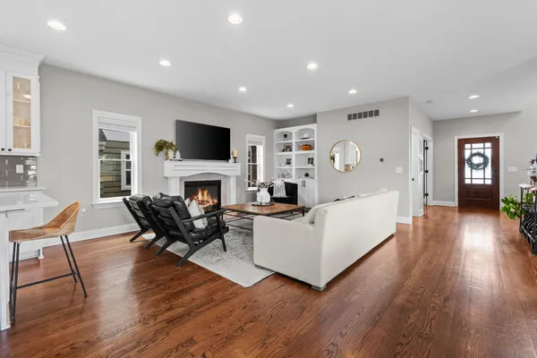 $995,000 | 819 Irving Avenue, Royal Oak, MI 48067