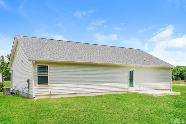 $1,885 | 104 Hampshire Place, Kenly, NC 27542