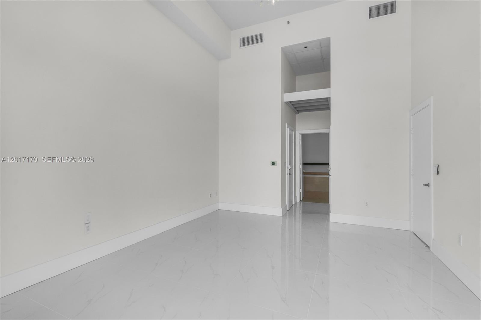 495 Brickell Avenue, Unit 1501 Miami, FL 33131 - Photo 12 of 31