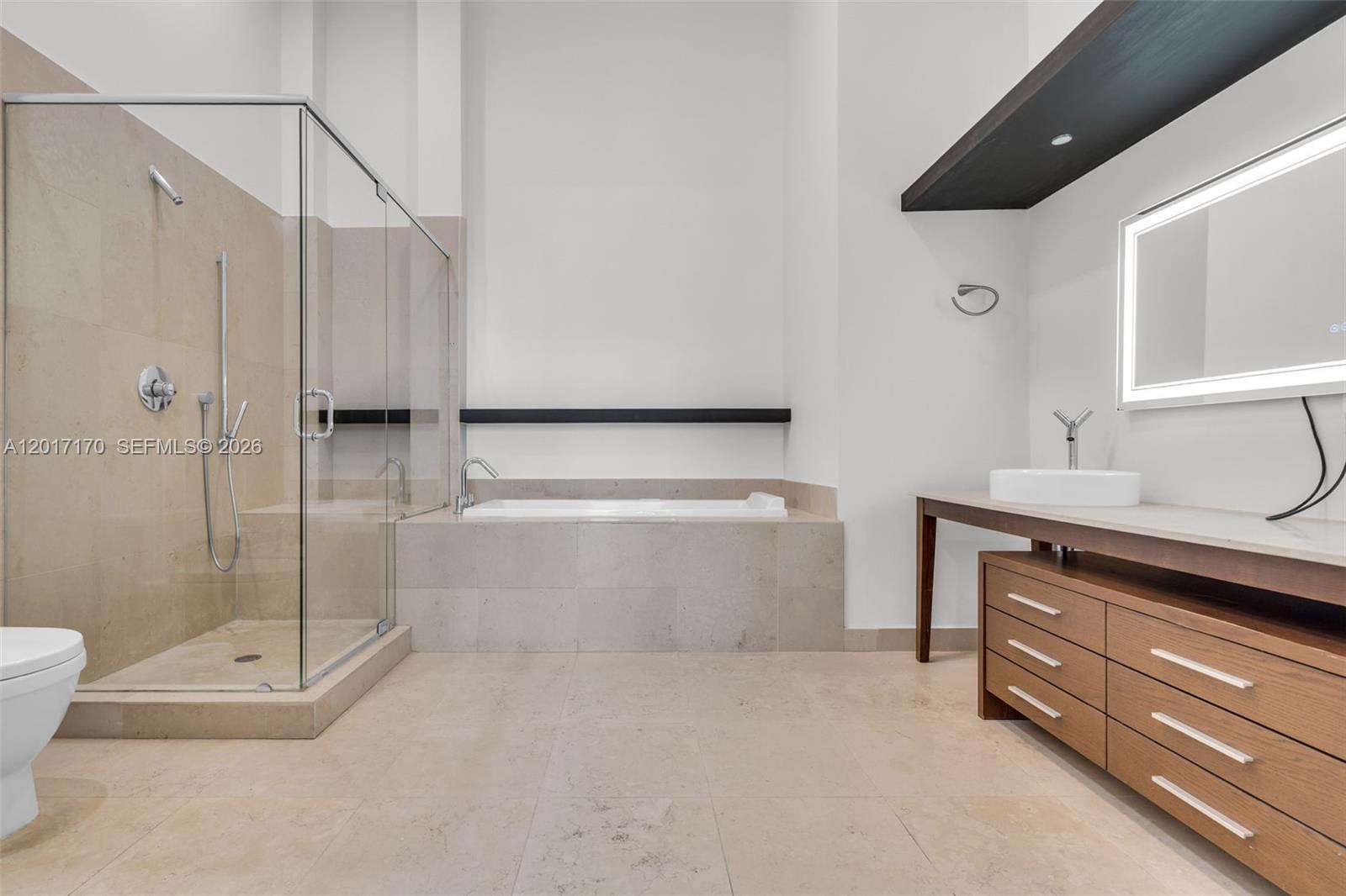 495 Brickell Avenue, Unit 1501 Miami, FL 33131 - Photo 13 of 31