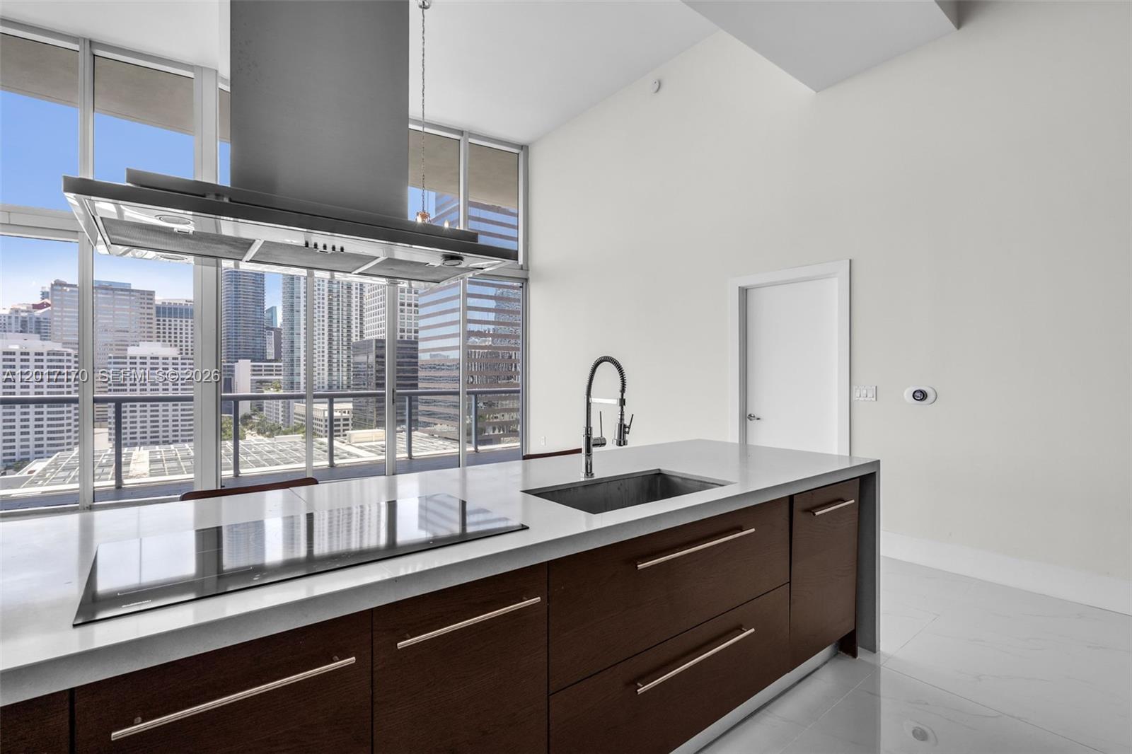 495 Brickell Avenue, Unit 1501 Miami, FL 33131 - Photo 8 of 31