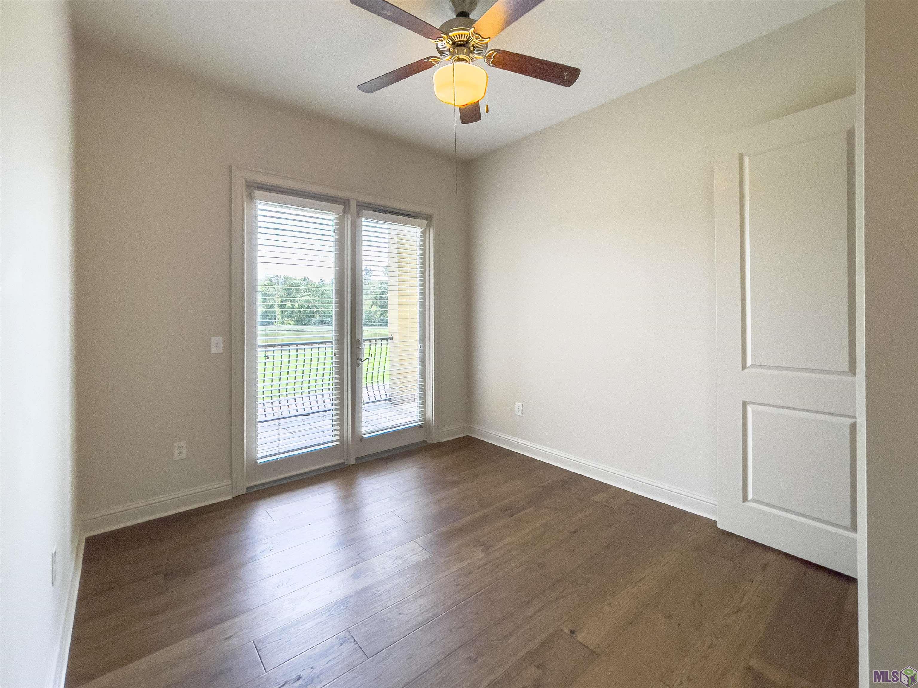 998 Stanford Avenue, Unit 206 Baton Rouge, LA 70808 - Photo 15 of 30 Guest bedroom 1