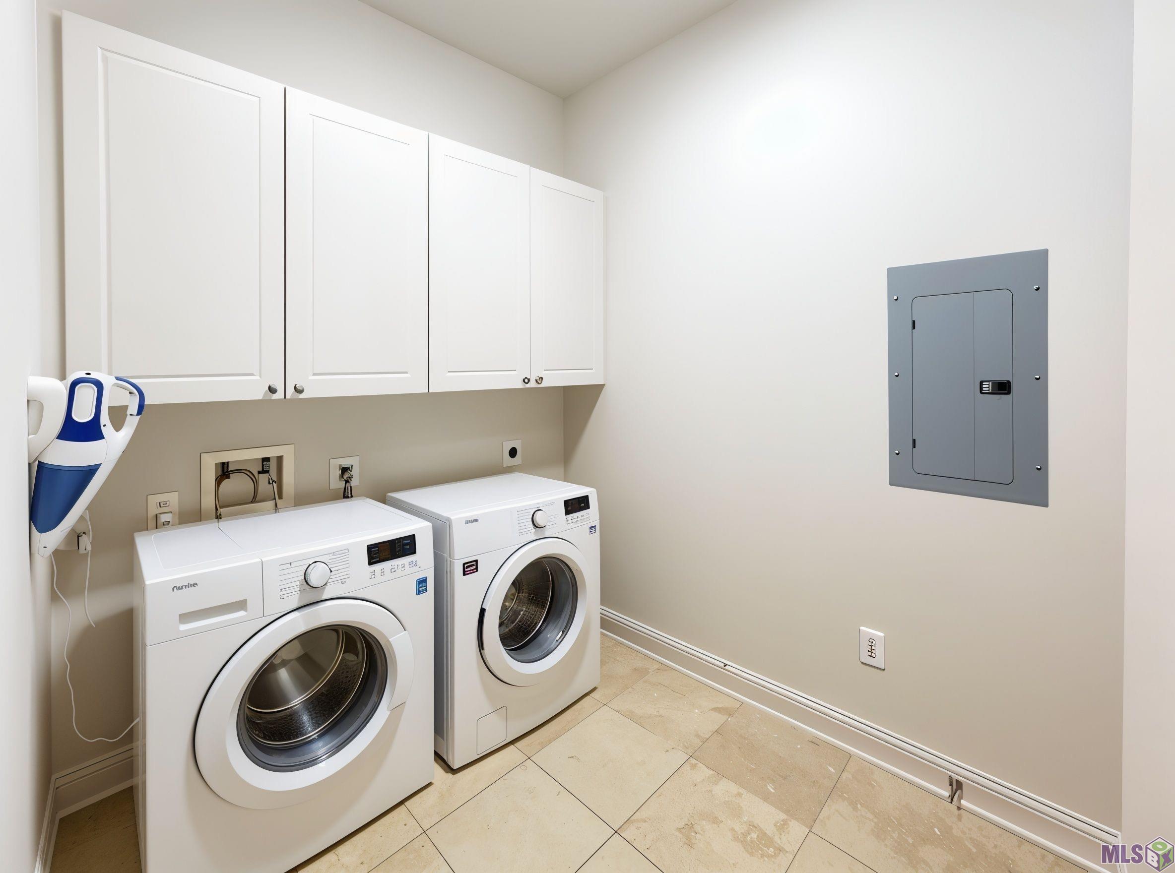 998 Stanford Avenue, Unit 206 Baton Rouge, LA 70808 - Photo 20 of 30 Laundry room off kitchen
