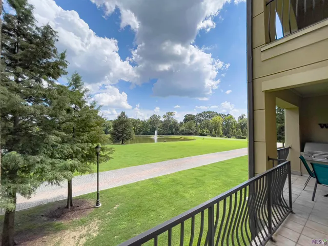 $619,900 | 998 Stanford Avenue, Unit 206, Baton Rouge, LA 70808