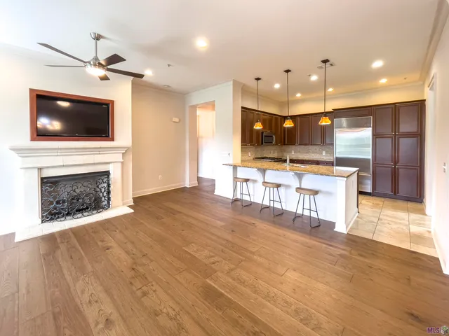 $619,900 | 998 Stanford Avenue, Unit 206, Baton Rouge, LA 70808