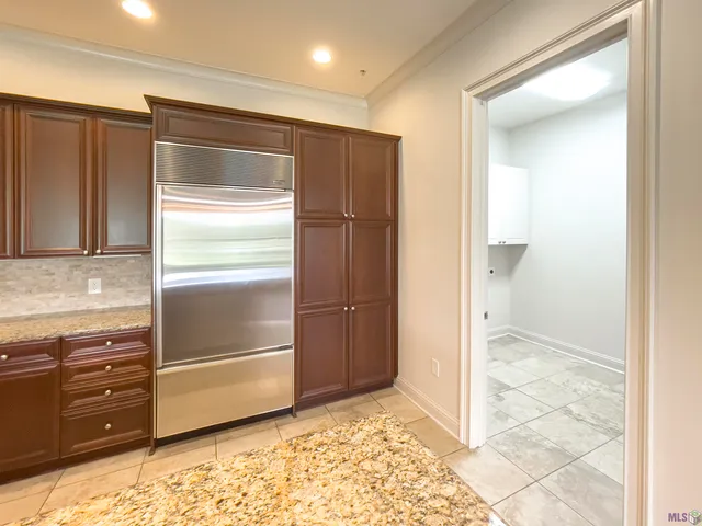 $619,900 | 998 Stanford Avenue, Unit 206, Baton Rouge, LA 70808