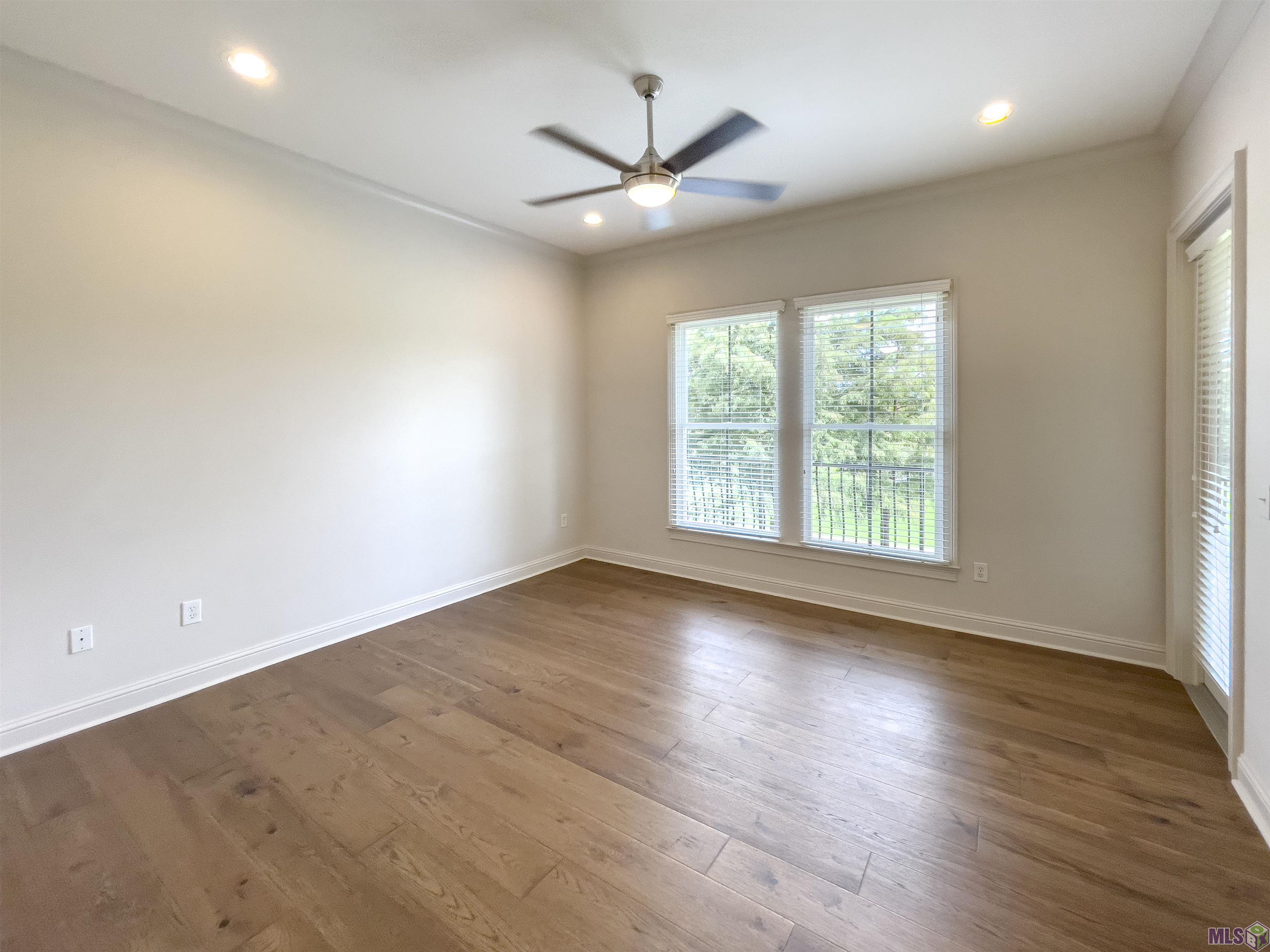 998 Stanford Avenue, Unit 206 Baton Rouge, LA 70808 - Photo 9 of 30 Primary bedroom