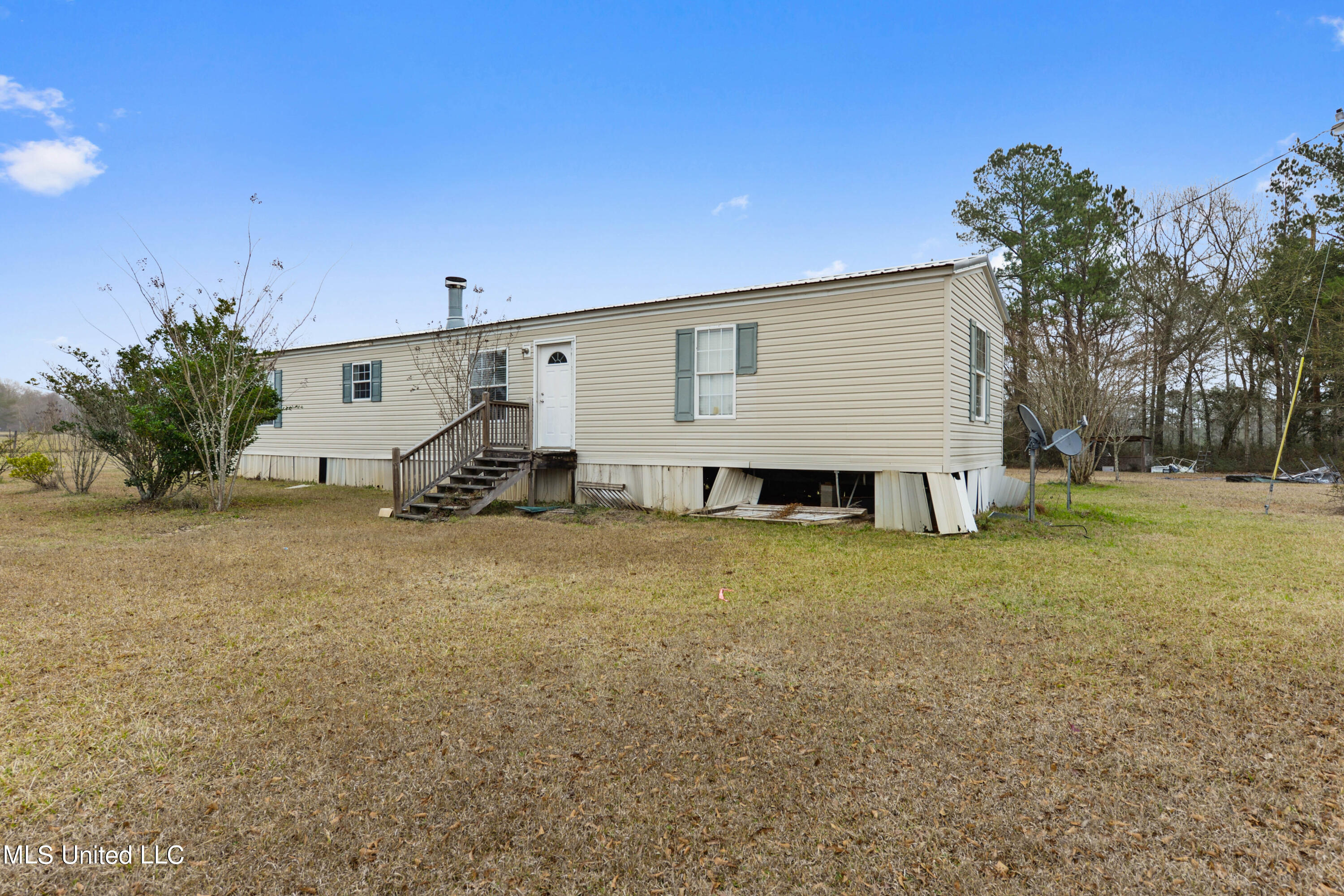 2229 Crenshaw Road Lucedale, MS 39452 - Photo 2 of 28 002 (32)