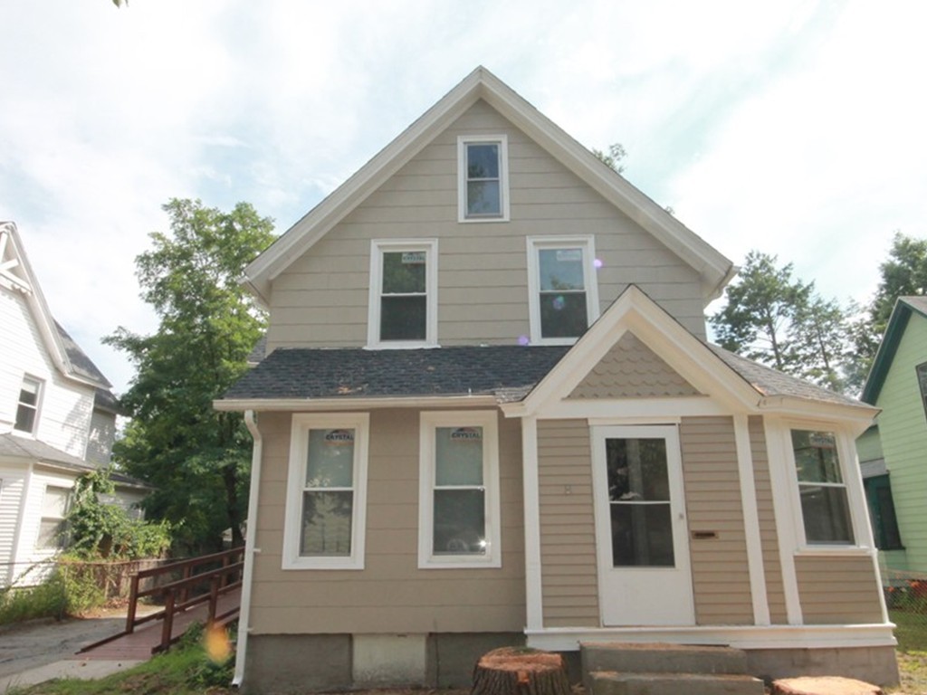 8 Harvard Street Springfield, MA 01109 - Photo 1 of 16 Gallery Image 1