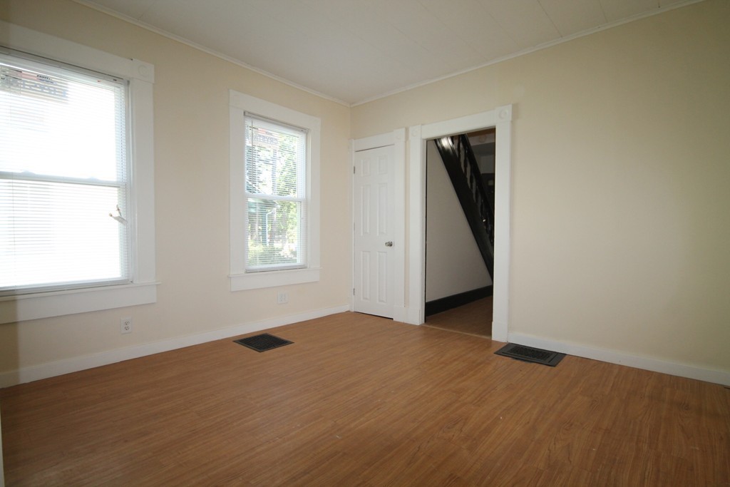 8 Harvard Street Springfield, MA 01109 - Photo 3 of 16 Gallery Image 3