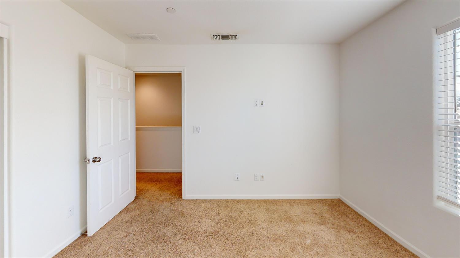 4826 North Casey Avenue Fresno, CA 93723 - Photo 7 of 36 a view of an empty room