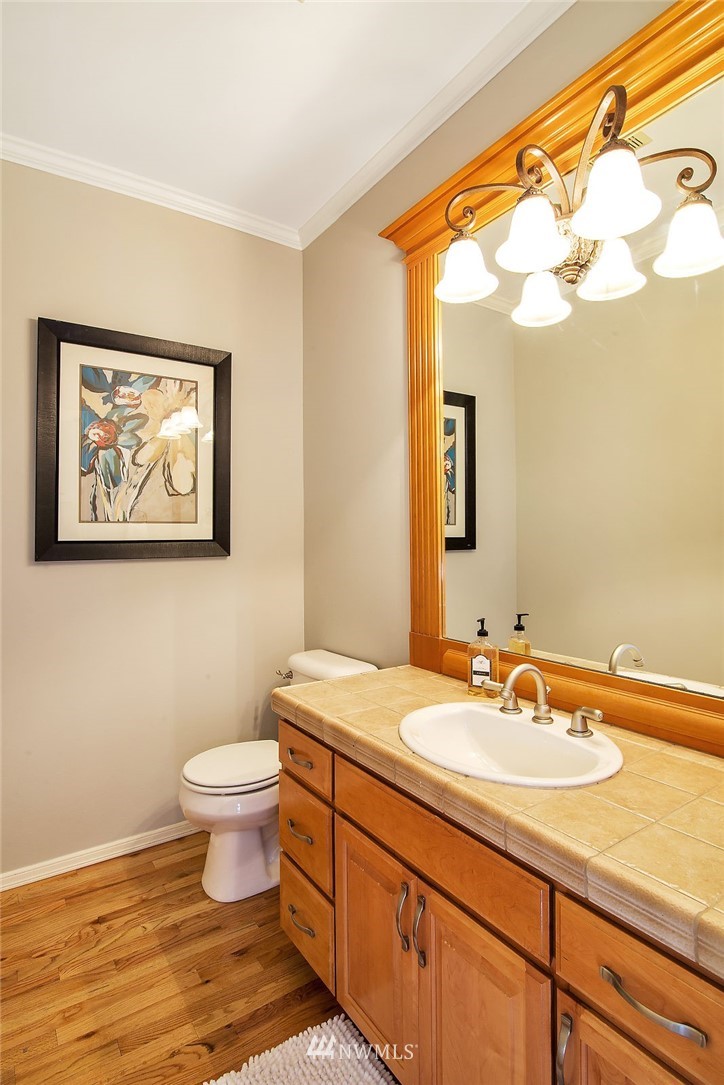 2204 242nd Street Southeast Bothell, WA 98021 - Photo 12 of 25