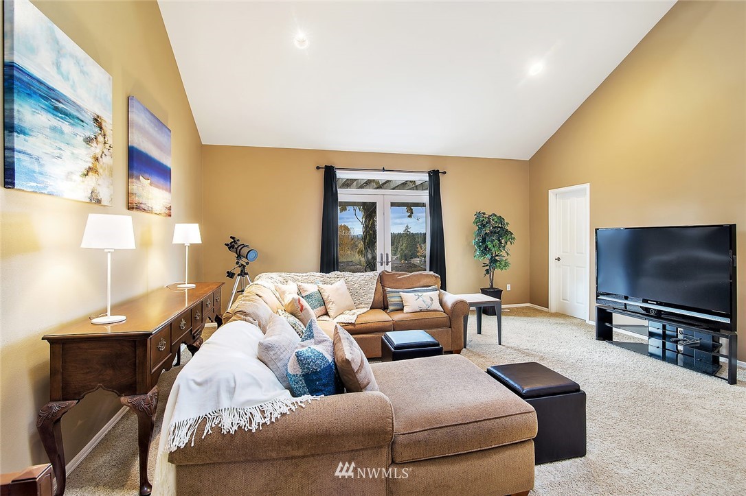 2204 242nd Street Southeast Bothell, WA 98021 - Photo 13 of 25