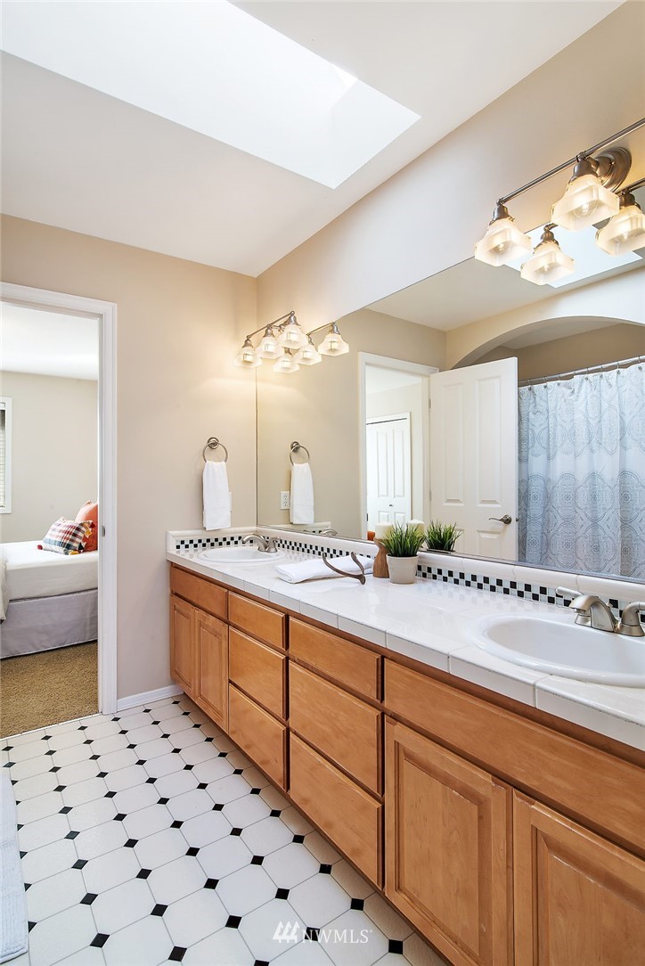 2204 242nd Street Southeast Bothell, WA 98021 - Photo 19 of 25