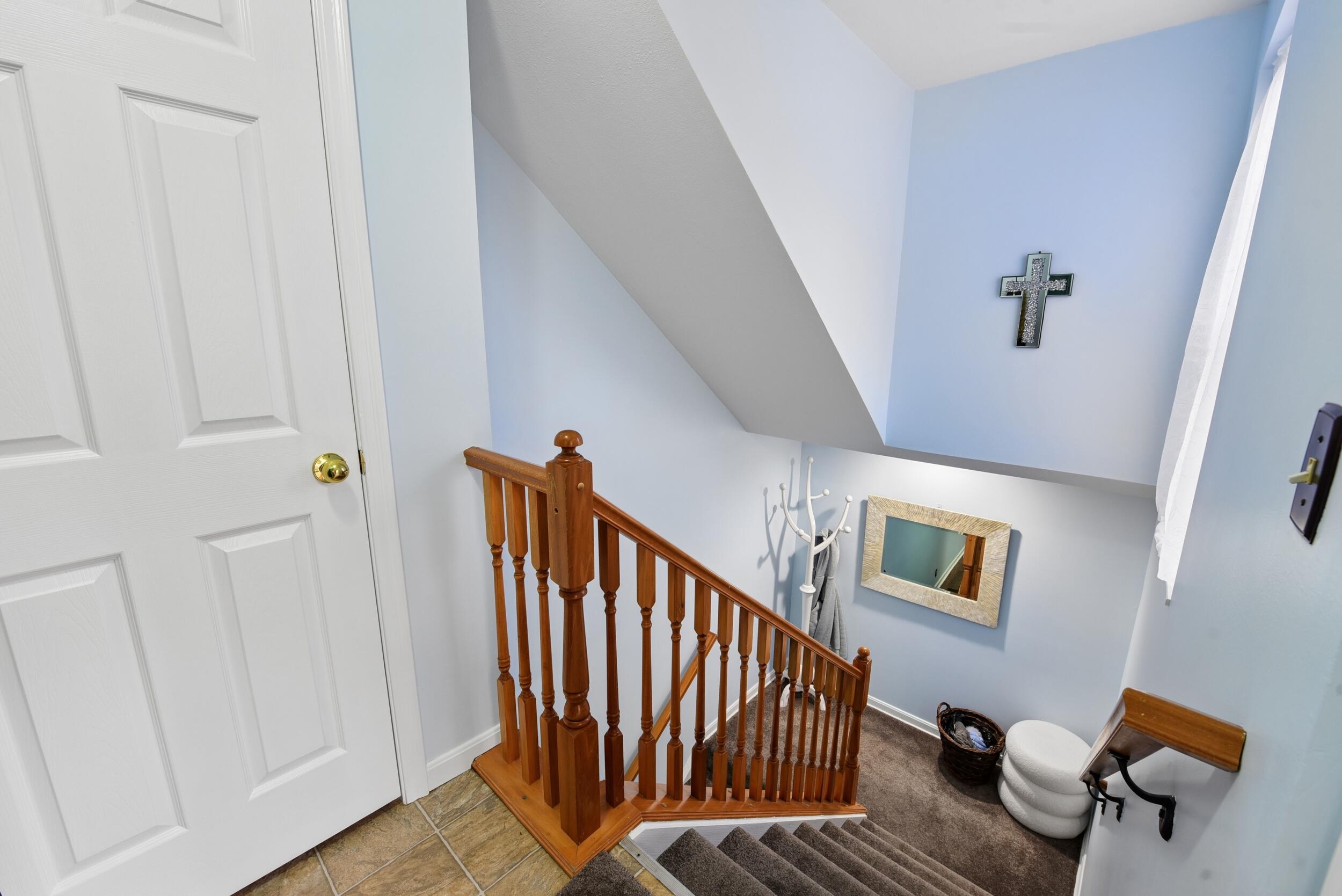 799 Slate View Newport, KY 41076 - Photo 3 of 36