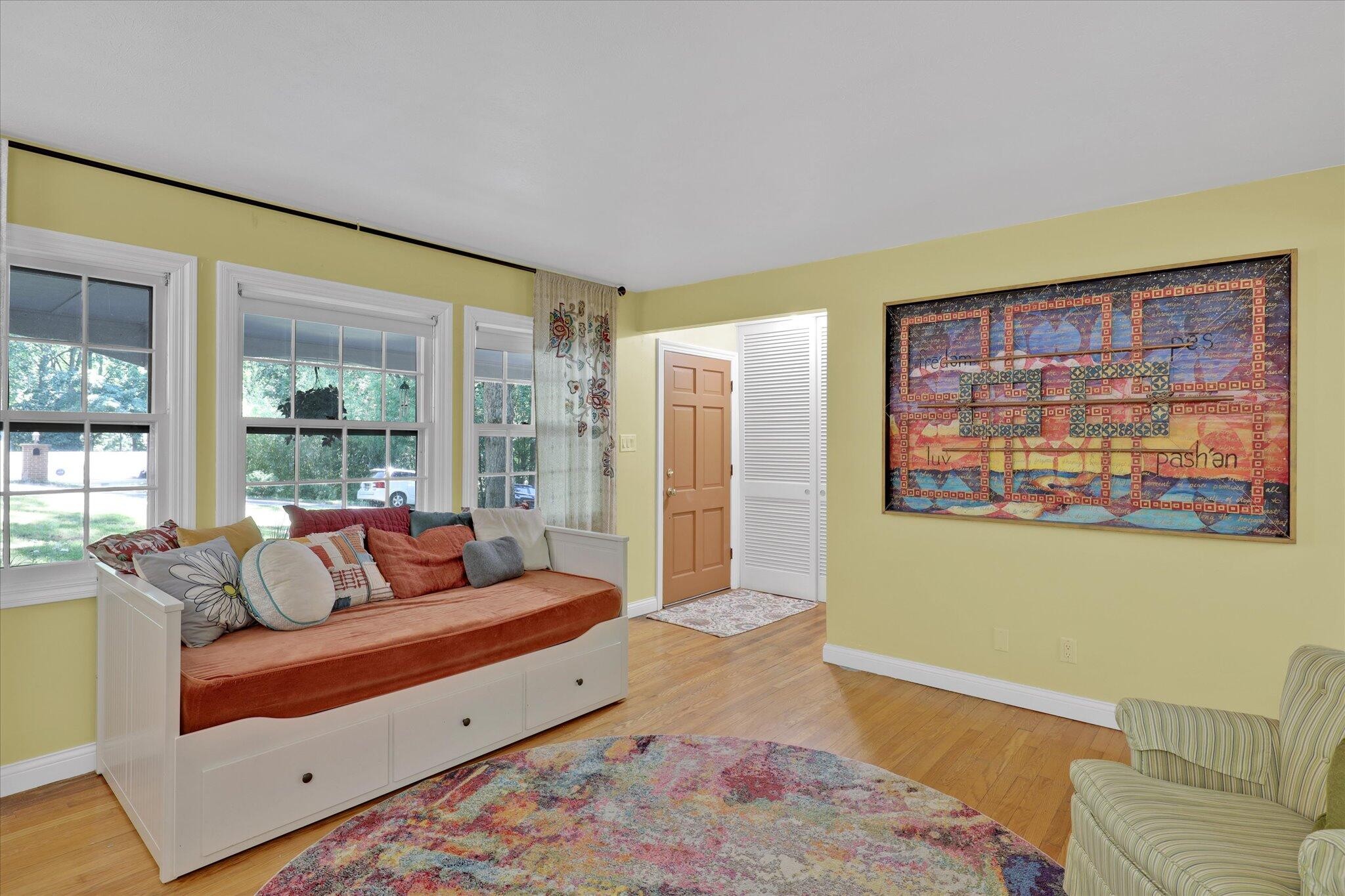104 Wood Ridge Lane Oak Ridge, TN 37830 - Photo 3 of 26 Gallery Image 3