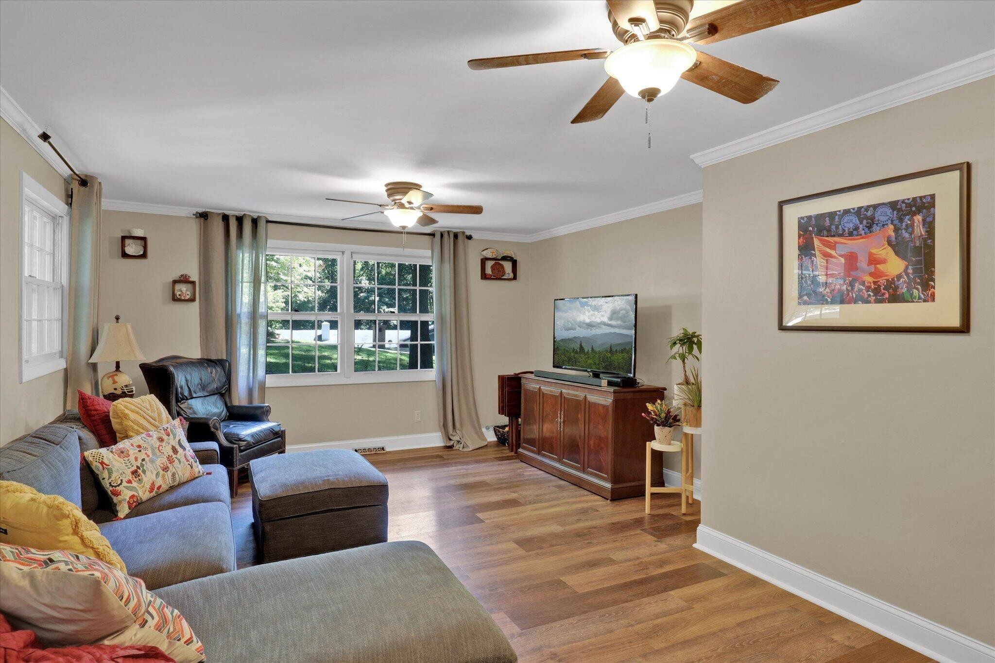 104 Wood Ridge Lane Oak Ridge, TN 37830 - Photo 8 of 26 Gallery Image 8