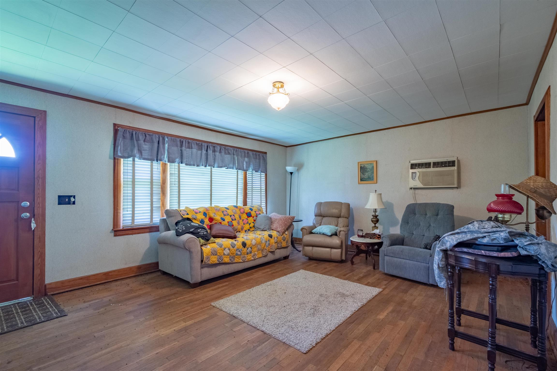 198 Ben Johnson Road Pulaski, TN 38478 - Photo 27 of 30 a living room with furniture and a large window