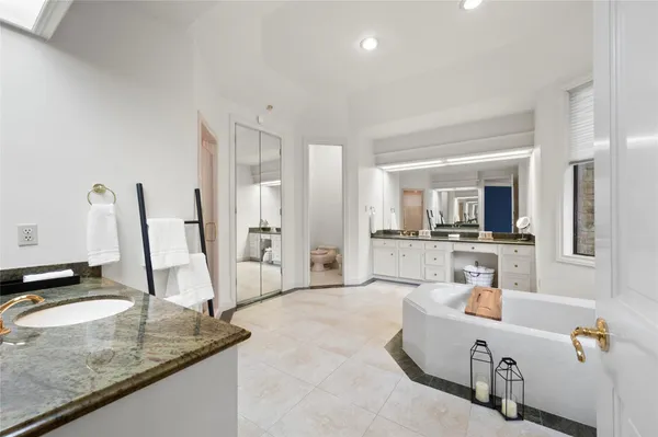 $6,800 | 14022 Champions Hamlet Court, Houston, TX 77069