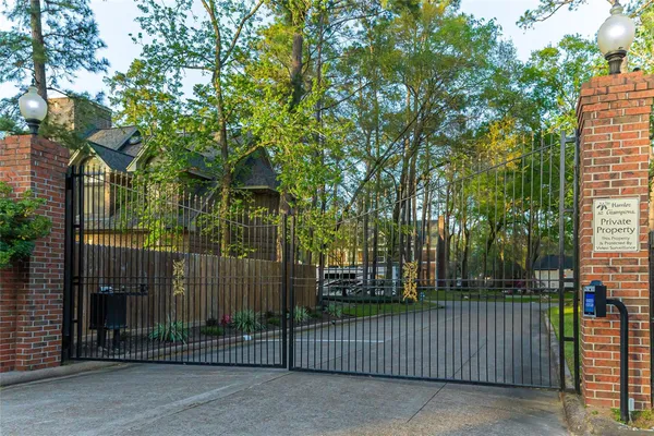 $6,800 | 14022 Champions Hamlet Court, Houston, TX 77069