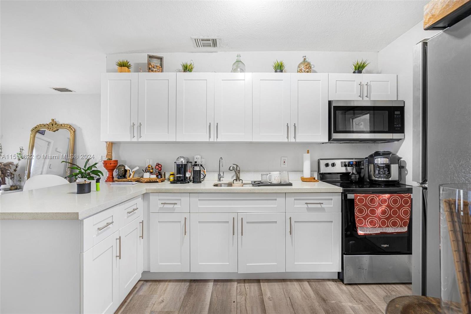 10060 Southwest 171st Street Miami, FL 33157 - Photo 9 of 25 Gallery Image 9