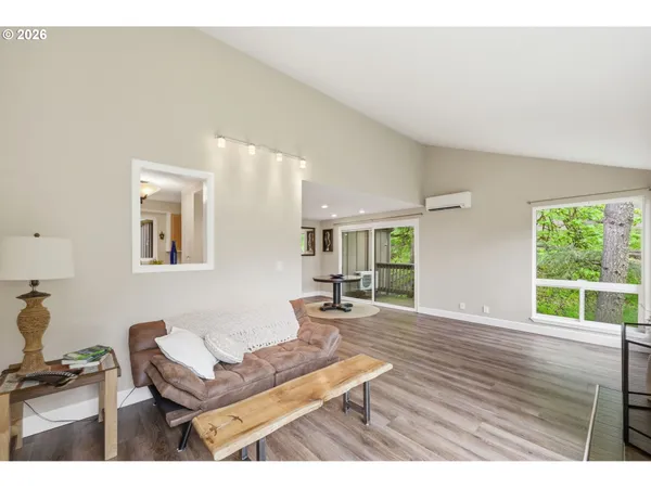 $310,000 | 417 Stonewood Drive, Eugene, OR 97405