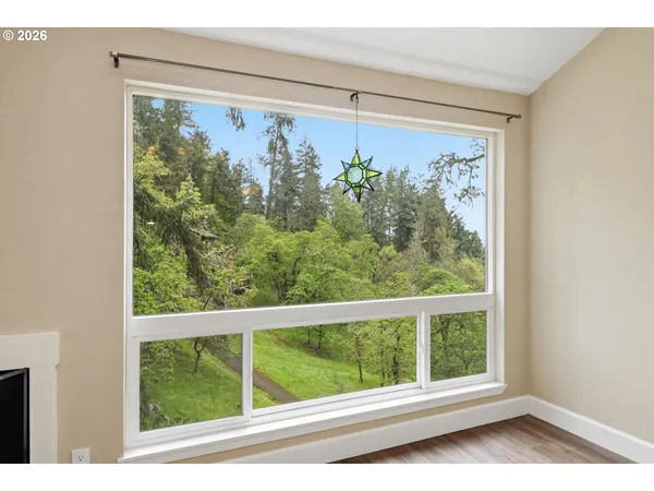 $310,000 | 417 Stonewood Drive, Eugene, OR 97405