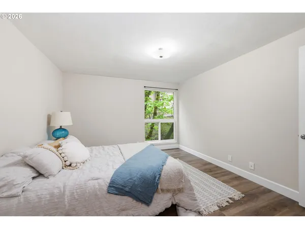 $310,000 | 417 Stonewood Drive, Eugene, OR 97405