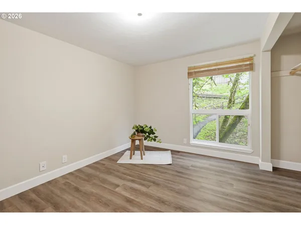 $310,000 | 417 Stonewood Drive, Eugene, OR 97405