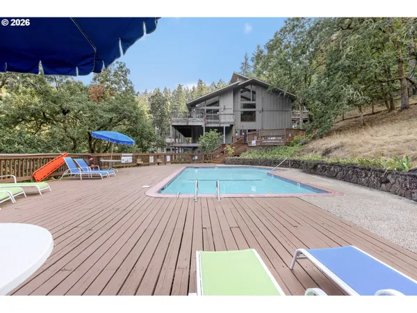 $310,000 | 417 Stonewood Drive, Eugene, OR 97405