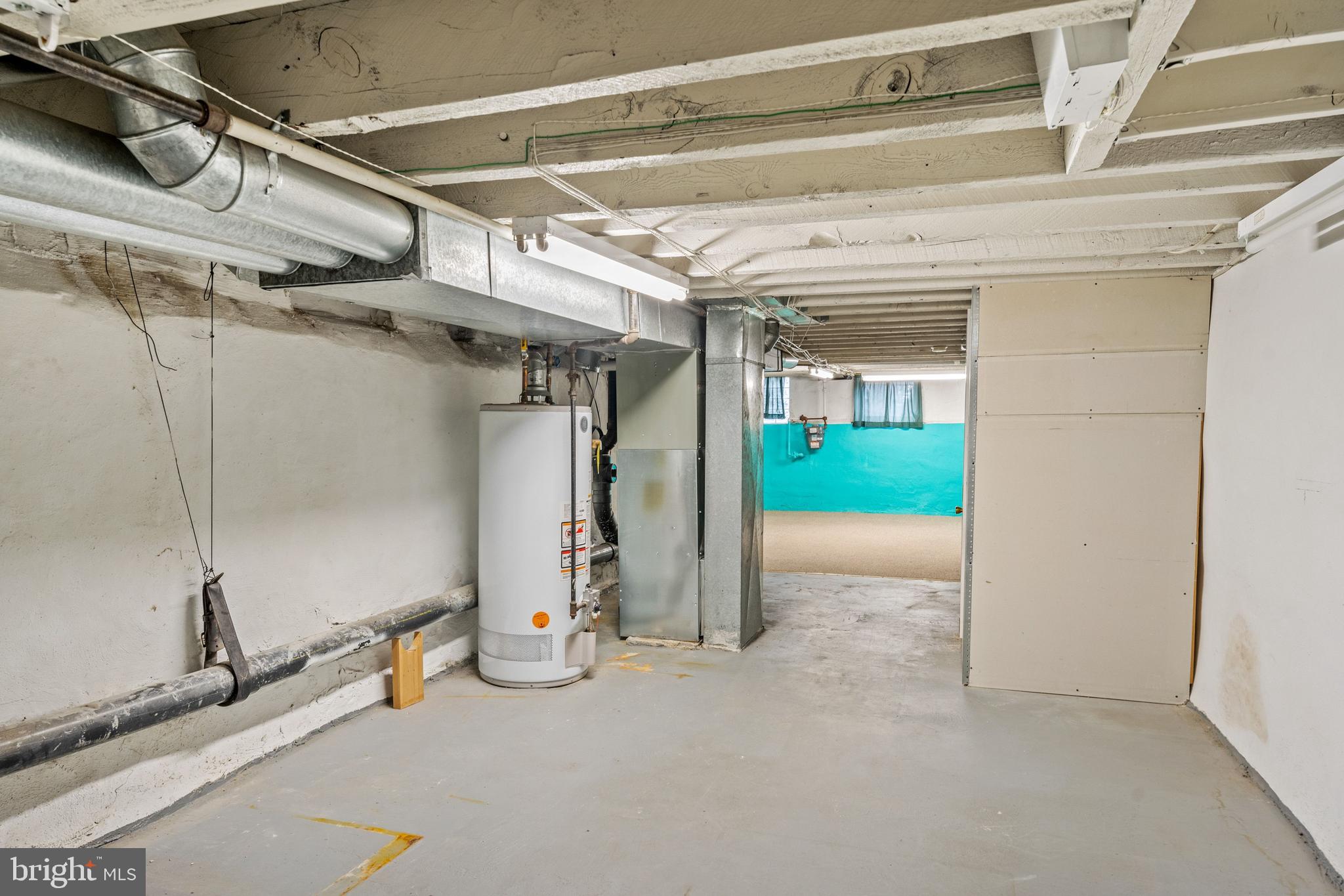 1911 South 3rd Street Philadelphia, PA 19148 - Photo 29 of 35 Basement/laundry
