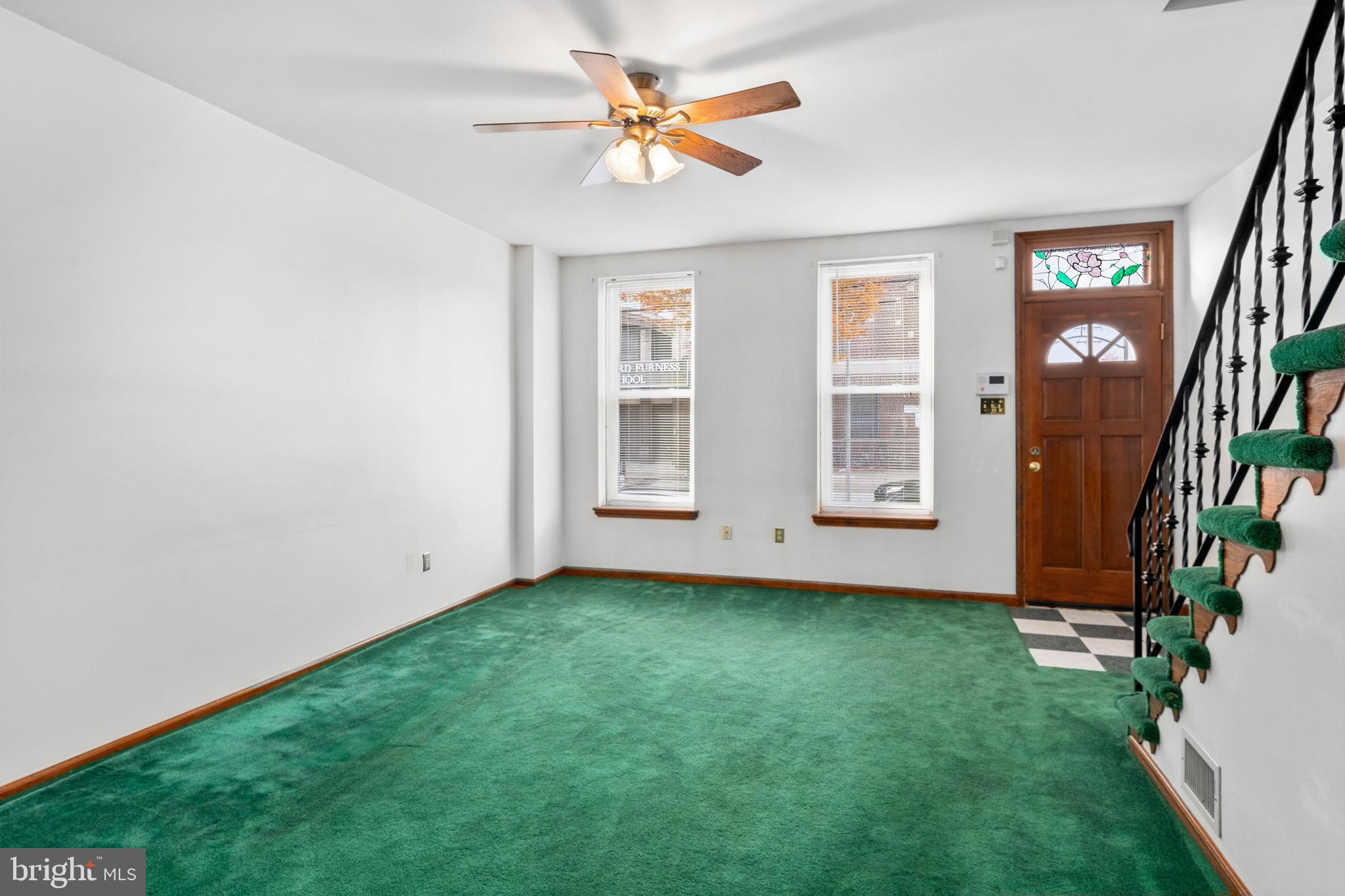 1911 South 3rd Street Philadelphia, PA 19148 - Photo 7 of 35 Living room